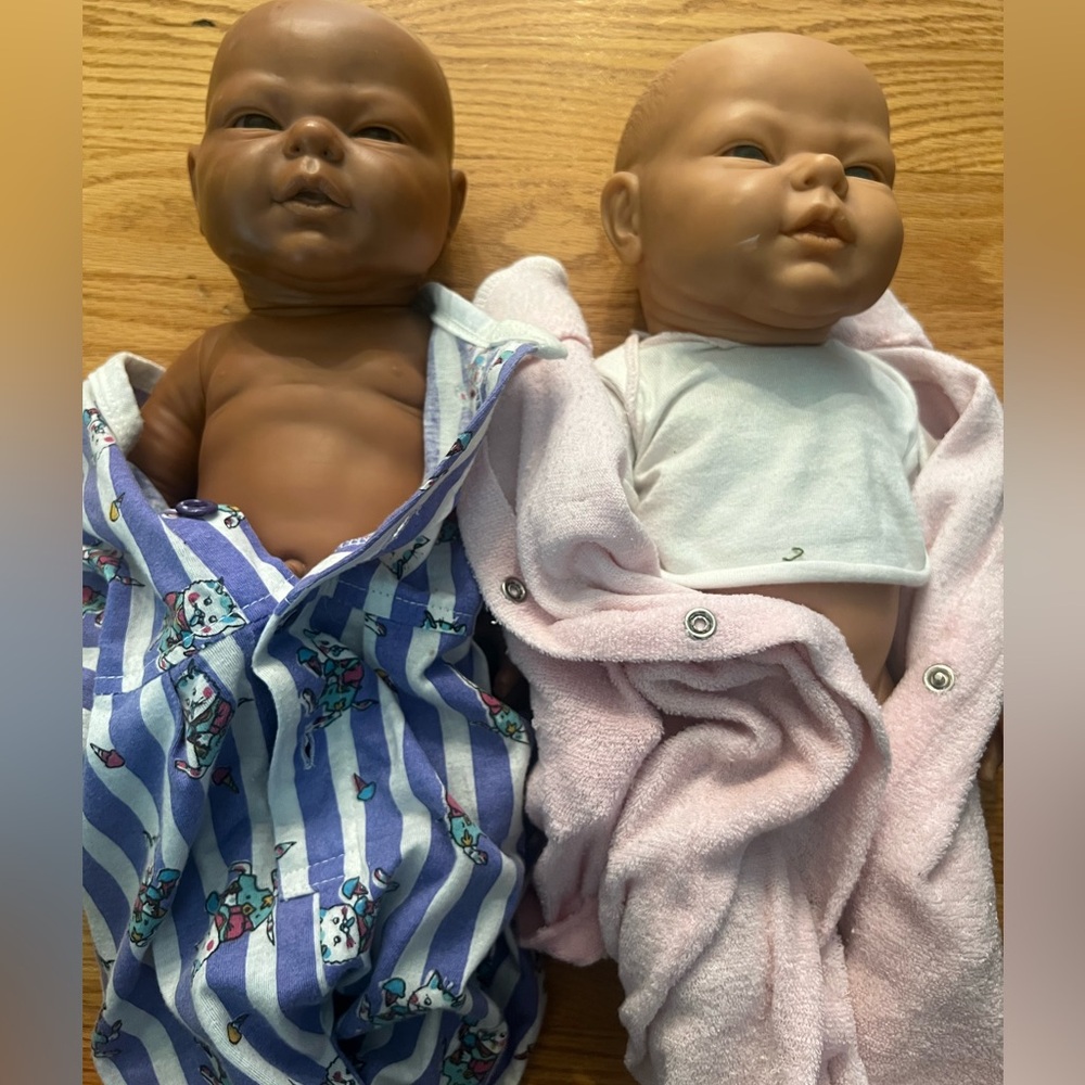 Berjusa Anatomically Correct 17” Brown/white Newborn Baby girls Doll
